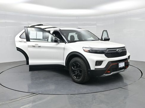 Used 2023 Ford Explorer Timberline w/ Timberline Technology Package AWD/4WD image 34