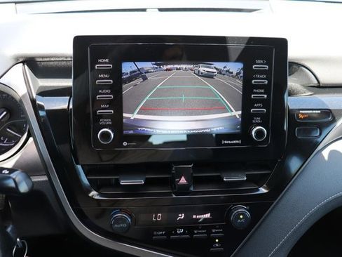 Used 2021 Toyota Camry SE FWD image 23