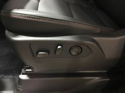 New 2026 Chevrolet Suburban RST image 29