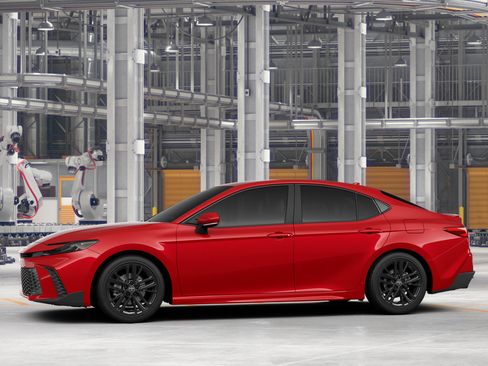 New 2026 Toyota Camry SE FWD image 3