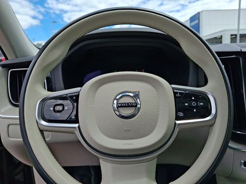 Certified 2023 Volvo XC60 B5 Ultimate w/ Climate Package AWD/4WD image 21
