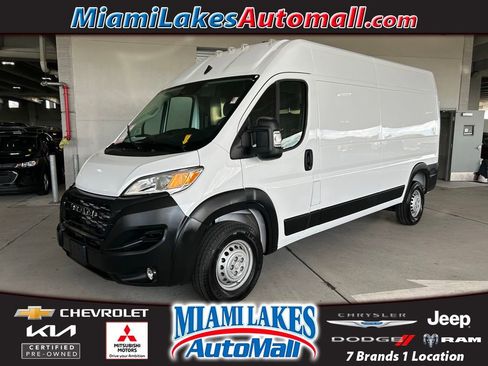 Used 2025 RAM ProMaster 2500 w/ Convenience Group image 1