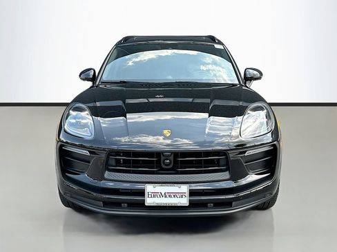 Certified 2026 Porsche Macan AWD/4WD image 6
