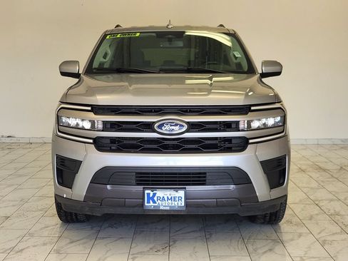 Used 2024 Ford Expedition XLT AWD/4WD image 2
