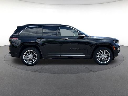 Certified 2025 Jeep Grand Cherokee Summit AWD/4WD image 7