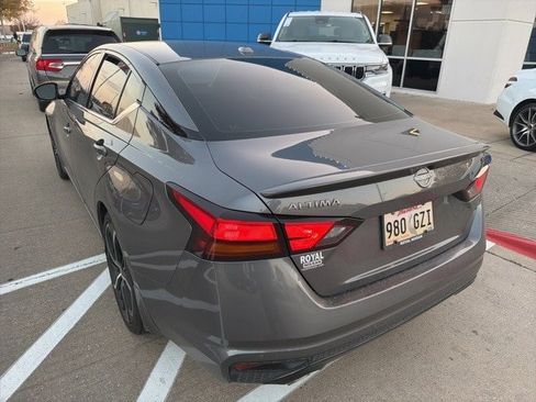 Used 2024 Nissan Altima 2.5 SR w/ SR Premium Package image 4