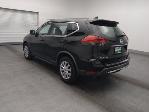 Used 2017 Nissan Rogue S FWD image 3