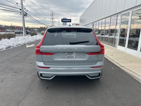 Certified 2025 Volvo XC60 B5 Plus image 4