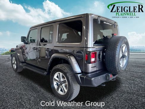 Used 2021 Jeep Wrangler Unlimited Sahara w/ Uconnect 4C Nav & Sound Group AWD/4WD image 3