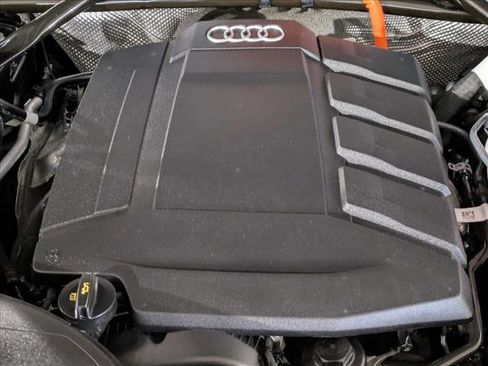 Used 2021 Audi Q5 e Premium Plus w/ Premium Plus Package image 23