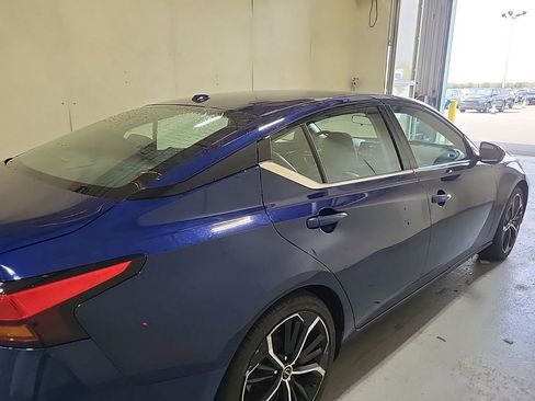 Used 2024 Nissan Altima 2.5 SR FWD image 4
