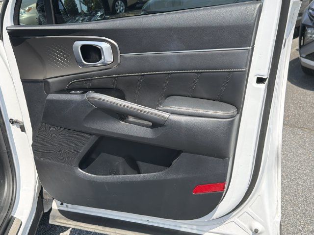 Used 2023 Kia Sorento SX AWD/4WD image 16