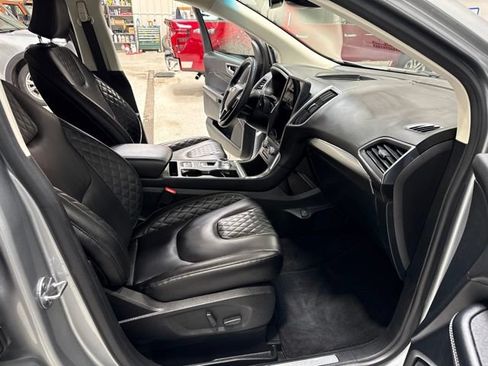 Used 2023 Ford Edge Titanium w/ Equipment Group 301A AWD/4WD image 16