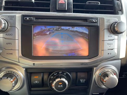 Used 2015 Toyota 4Runner SR5 image 9