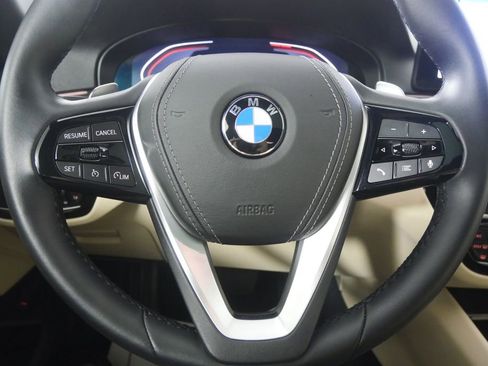 Used 2023 BMW 530i w/ Premium Package image 19