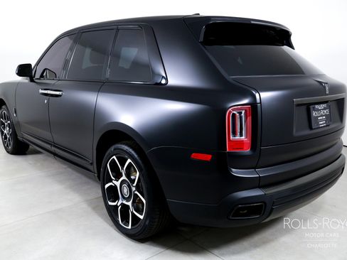 Used 2020 Rolls-Royce Cullinan Black Badge AWD/4WD image 8