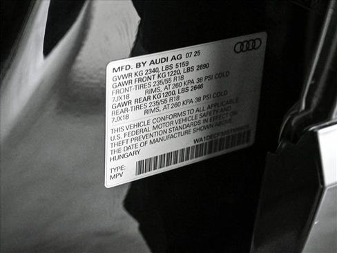 Certified 2025 Audi Q3 2.0T Premium w/ Convenience Package image 26