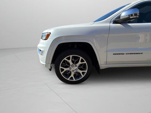 Used 2021 Jeep Grand Cherokee Overland AWD/4WD image 32