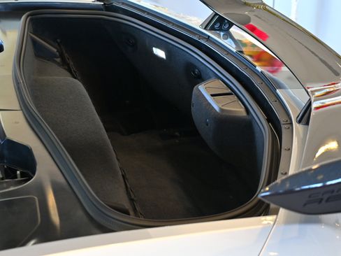 Used 2024 Chevrolet Corvette Z06 w/ Z07 Performance Package image 31