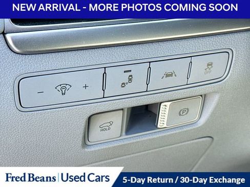 Used 2022 Hyundai Palisade SEL w/ Convenience Package image 3