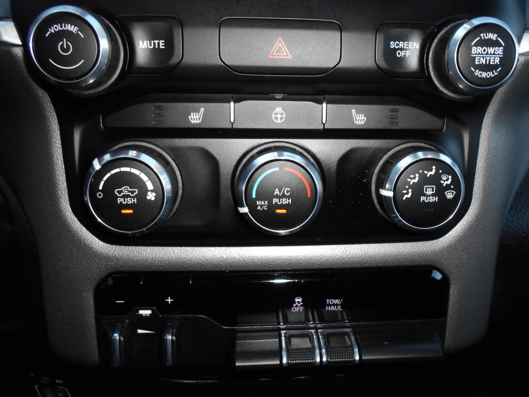 Certified 2023 RAM 1500 Big Horn AWD/4WD image 17