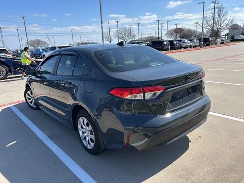 Used 2025 Toyota Corolla LE image 5