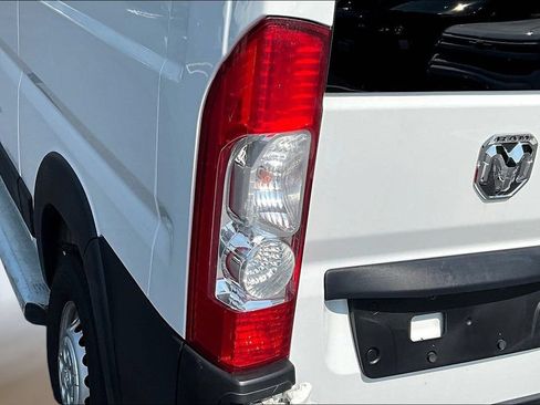Used 2025 RAM ProMaster 2500 w/ U-Haul Equipment Group FWD image 19