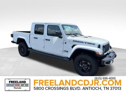 New 2025 Jeep Gladiator Sport