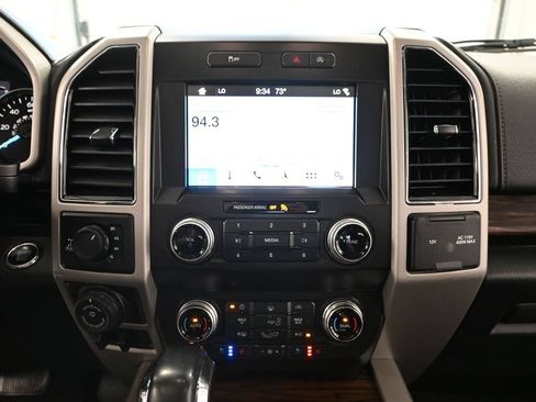 Used 2019 Ford F150 Lariat w/ Equipment Group 502A Luxury AWD/4WD image 34