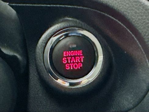 Used 2023 Subaru Forester Premium image 18