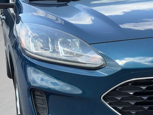 Used 2020 Ford Escape SE FWD image 13