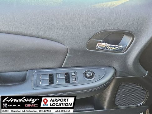 Used 2013 Chrysler 200 Touring image 20