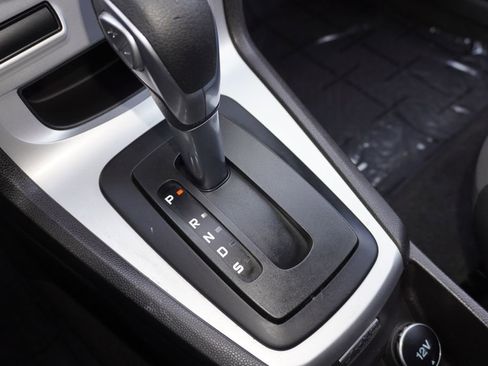 Used 2014 Ford Fiesta SE image 18