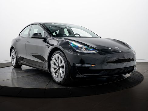 Used 2021 Tesla Model 3 Long Range AWD/4WD image 2