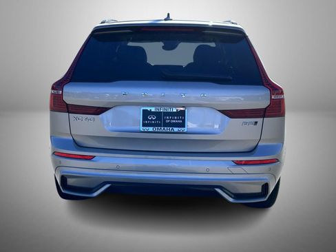 Used 2025 Volvo XC60 B5 Plus image 6