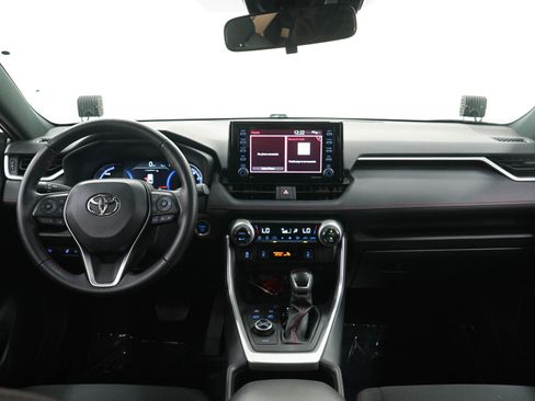 Used 2022 Toyota RAV4 SE w/ Weather & Moonroof Package AWD/4WD image 15