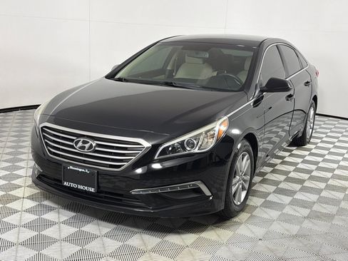 Used 2015 Hyundai Sonata SE w/ Option Group 09 FWD image 8