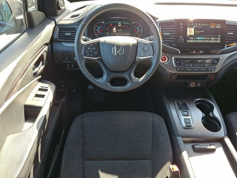 Used 2022 Honda Pilot Sport image 13