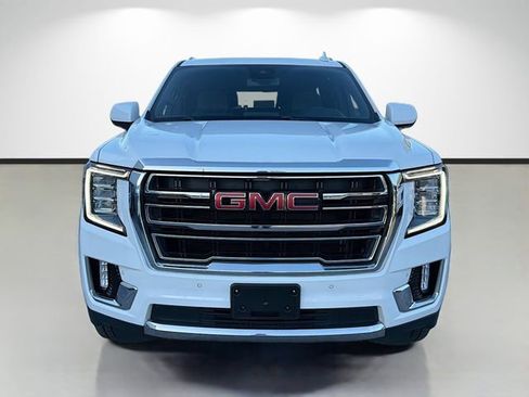 Used 2023 GMC Yukon SLT AWD/4WD image 7