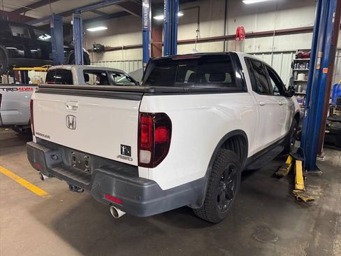 Used 2021 Honda Ridgeline Black Edition image 8