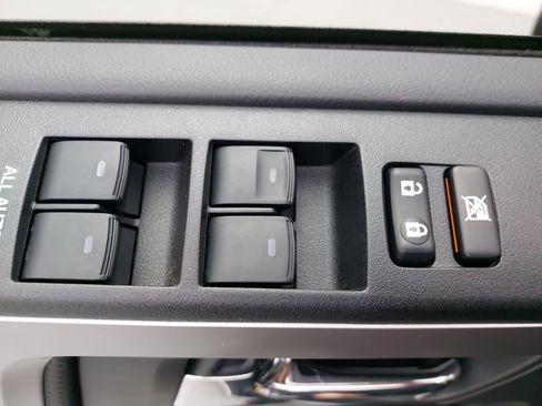 Used 2021 Toyota 4Runner SR5 image 28