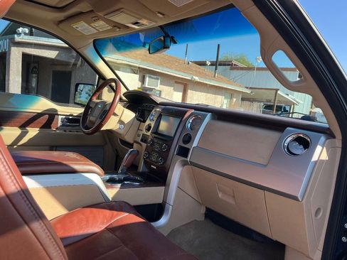 Used 2013 Ford F150 King Ranch w/ King Ranch Luxury Pkg image 38