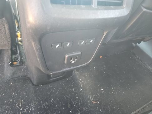 Used 2019 GMC Terrain Denali w/ GMC Pro Grade Package AWD/4WD image 14