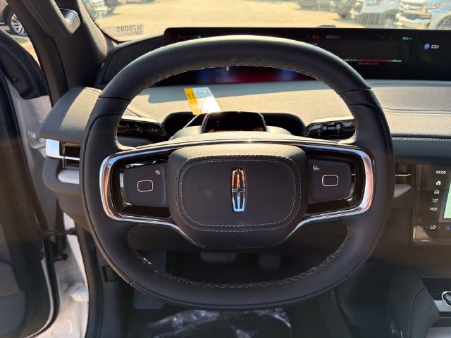 New 2027 Lincoln Navigator Reserve w/ Jet Appearance Package AWD/4WD image 23