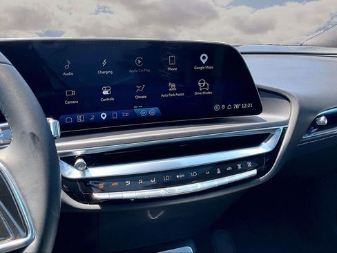 Certified 2024 Cadillac Lyriq Tech w/ Driver Assist Package AWD/4WD image 9