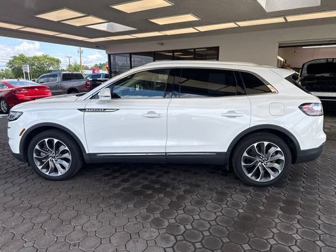 Certified 2023 Lincoln Nautilus Reserve w/ Luxury Package AWD/4WD image 8
