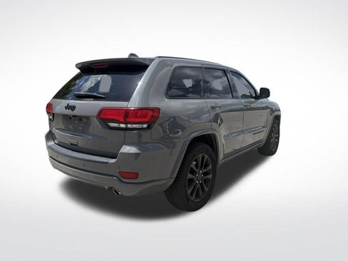 Used 2019 Jeep Grand Cherokee Altitude RWD image 5
