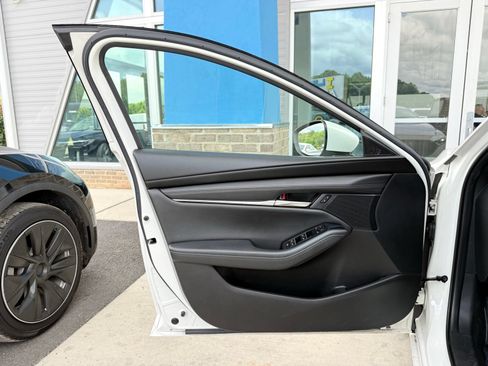 Used 2019 MAZDA MAZDA3 AWD Hatchback image 13
