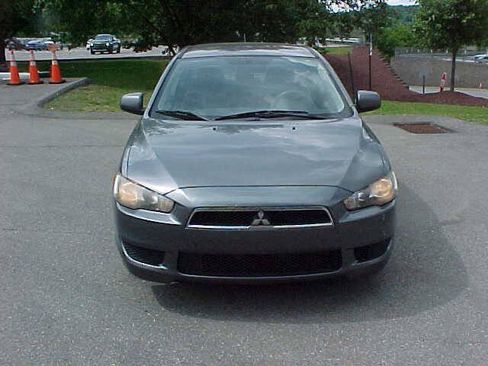 Used 2010 Mitsubishi Lancer ES FWD image 3