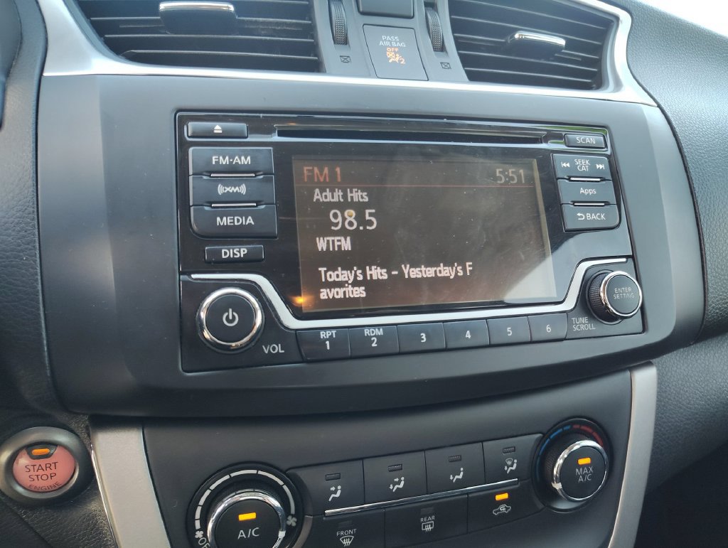Used 2015 Nissan Sentra SV FWD image 12